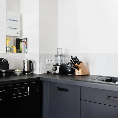Beautiful Design And Bright Apt Montparnasse * Париж